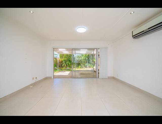 2 BEDROOM SIMPLEX FOR SALE IN SHERWOOD